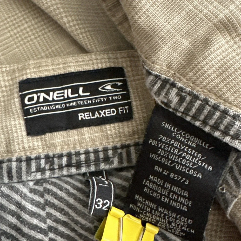 O'Neill Relaxed Fit Beige Chino Shorts Mens 32 Beach Summer Surf Skater